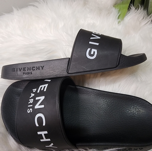 Givenchy Logo  Women Pool Slides size6 - Picture 6 of 13